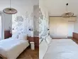 Après : Une belle chambre parentale avec rangements