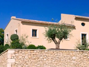 Rénovation : un domaine provençal