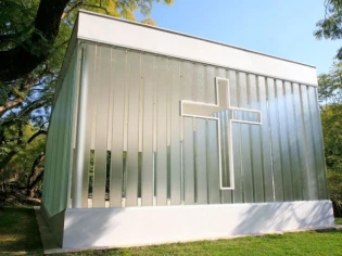 Une chapelle en cristal dédiée aux mariages