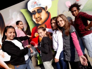 Mérignac : des jeunes graffent pour embellir leur "cité"