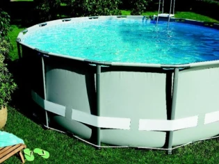 Une piscine vite installée