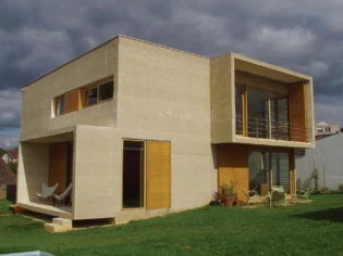 Une maison en cube labellisée BBC 