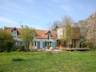 Réhabilitation et extension : souffle contemporain sur une maison ancienne 