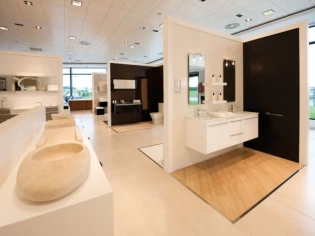 Porcelanosa offre un lifting à ses magasins