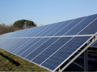 Photovoltaïque : les panneaux "made in France" ne seront finalement pas avantagés