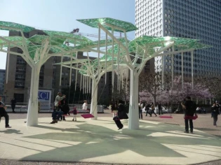 Du mobilier urbain expérimental grandeur nature 