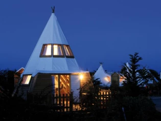 A Noirmoutier, une nuit dans un tipi de luxe