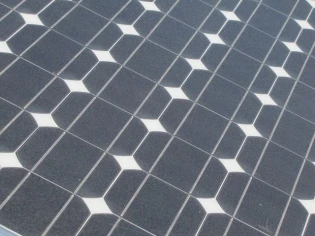 Photovoltaïque : avis contraires sur les tarifs d'achat