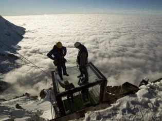 A Chamonix, un belvédère permet de marcher sur les nuages