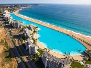 Quand les piscines donnent dans le spectaculaire