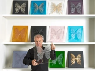 Lalique s'envole avec Damien Hirst