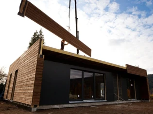 Maison en kit : 8 exemples de chantiers express 