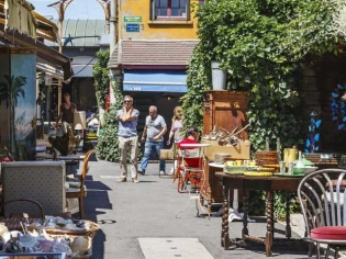 Marché aux Puces : Paul Bert Serpette fête ses 70 ans au service des antiquités 