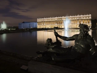 Les Grandes eaux nocturnes de Versailles éclairées avec maestria