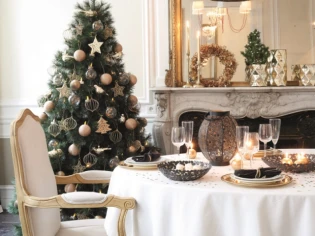 Décoration de noël : et si vous optiez pour un sapin sans guirlande ? 