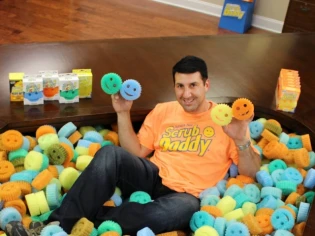 Scrub Daddy, une success-story à l'américaine grâce à une... éponge !