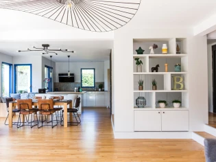 Un intérieur dans l'air du temps pour cette maison familiale 