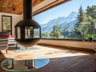 Un chalet pensé pour encadrer le paysage 