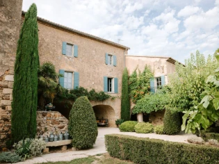 Maison plein Sud, une ancienne magnanerie décorée avec soin