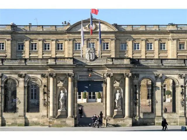 hotel de ville bordeaux