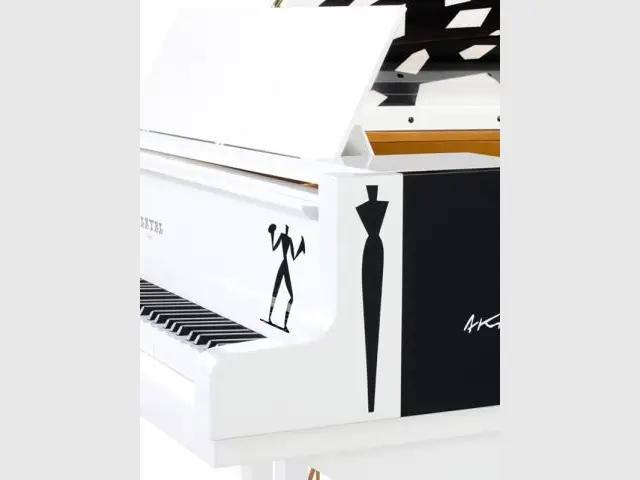 cariatide piano pleyel