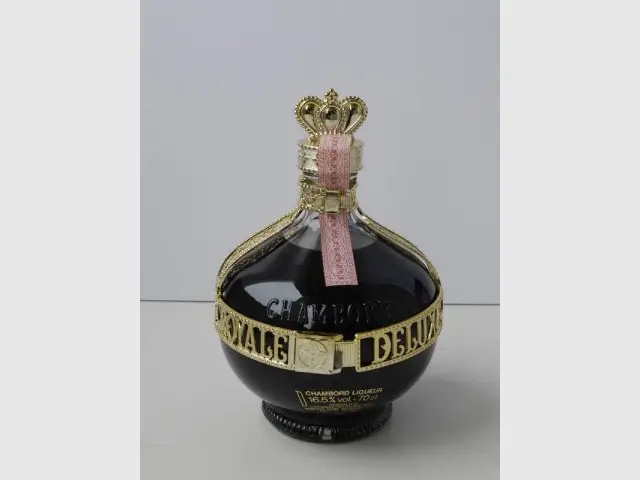 bouteille de liqueur chambord