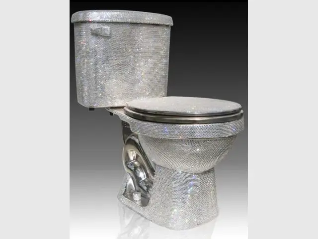 toilettes cristal Swarovski jemal wright