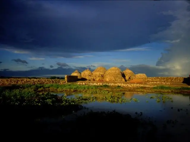 Hôtel-restaurant à Bandiagara- Mali  1996-98