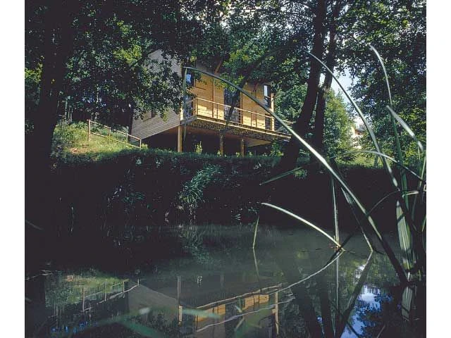 Maison à Saint-Pierre-de-Chanlieu - maison tectoniques