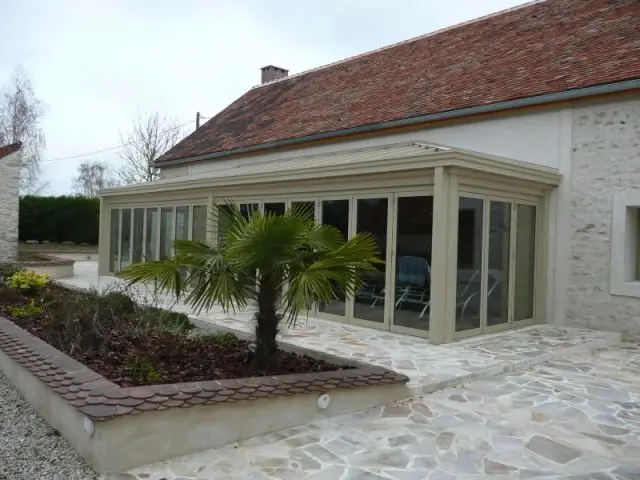 Bâtiment après travaux - reportage piscine intérieure - Christelle Brosset - Provins