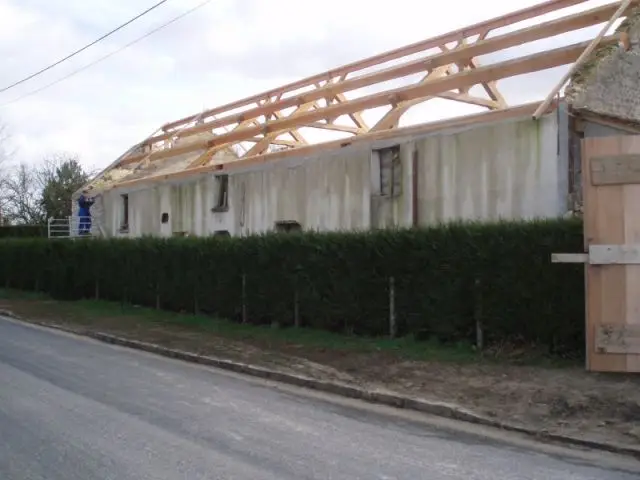 Façade côté rue - reportage piscine intérieure - Christelle Brosset - Provins