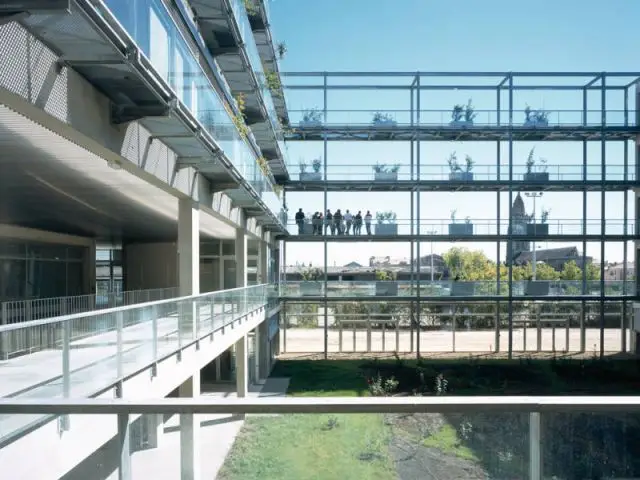 Pôle Sciences de gestion, Université Montesquieu, Bordeaux (2006) - Anne Lacaton et Jean-Philippe Vassal