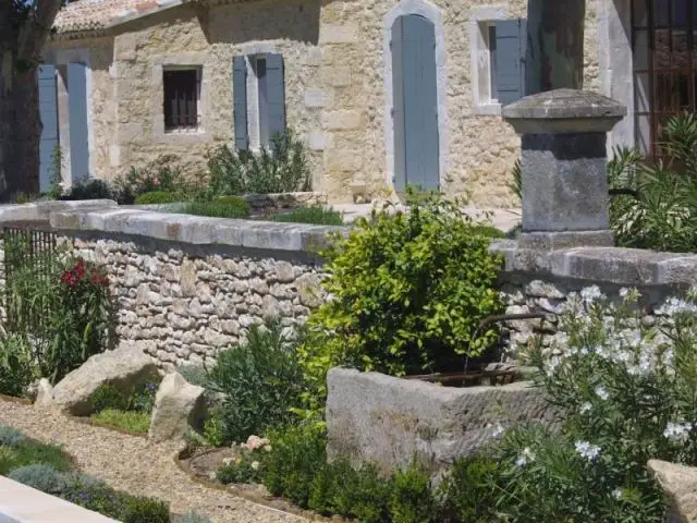 Fontaine - Mas Provençal - Andrew Nelson