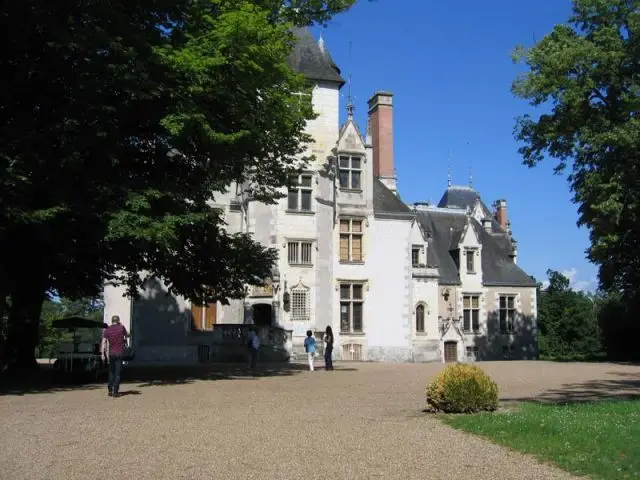 Le château vu du parc - Château de Candé