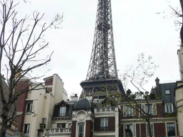 Paris - immeubles - tour Eiffel