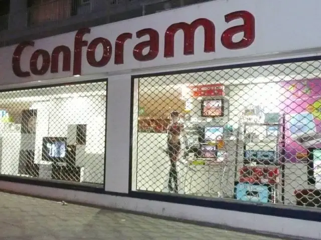 Conforama - enseigne