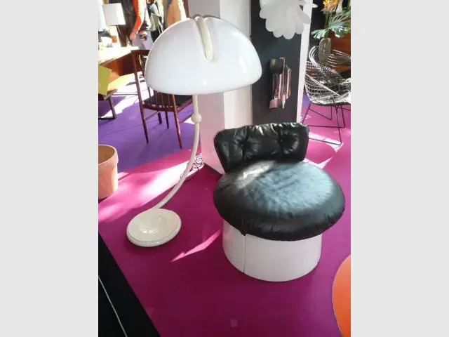 Siège et lampe - Salon du Vintage