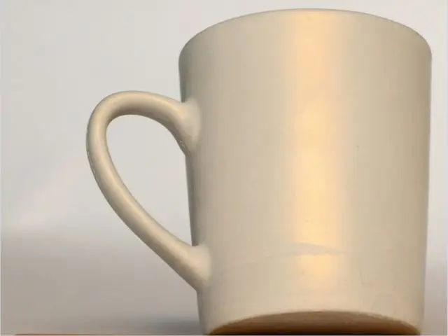 Mug irisé - Béton et objets