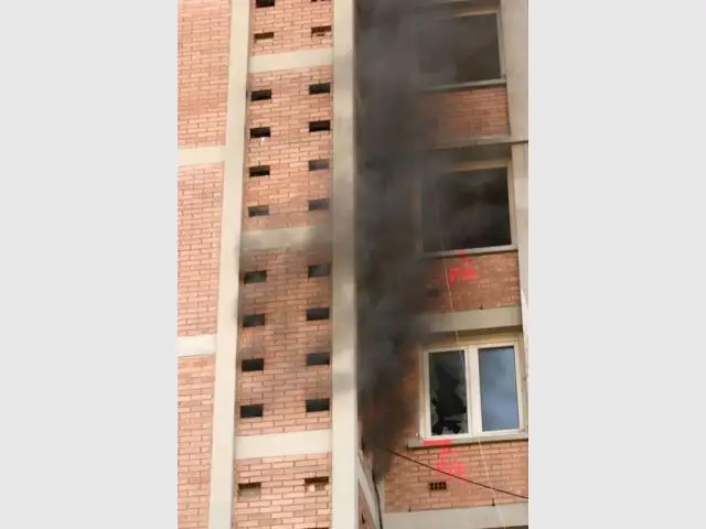 Quelques minutes après la mise à feu - incendie