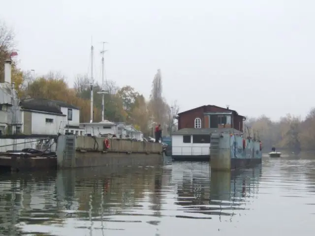 Opération de carénage - 2ème étape - Reportage - maison Flottante - péniche