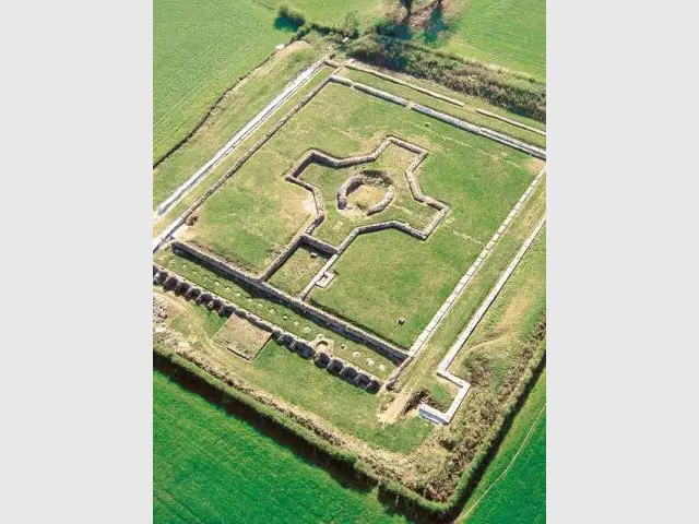 Sanctuaire gallo-romain de Sanxay - C-B. Henry