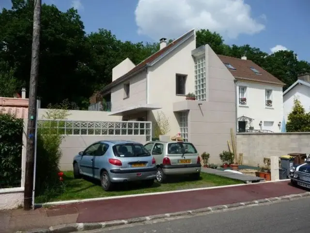 Vue de la rue - Maison d'architecte Isabelle Mahe