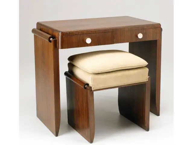 Coiffeuse et tabouret