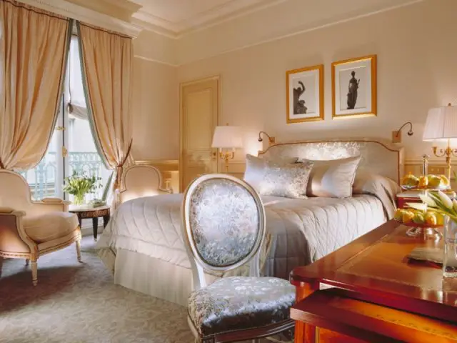 Une chambre "classique" - Le Meurice