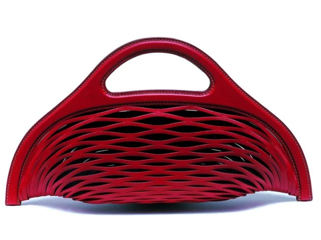 Le sac en cuir "Basket" pour Delvaux - Design en mouvement