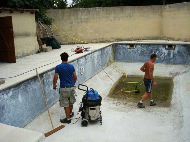 piscine vide