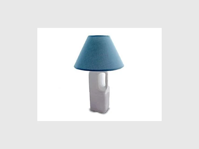 Une lampe-bidon