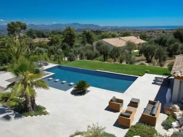 Catégorie Piscines Familiales de 26 000 à 60 000 &euro; - piscine