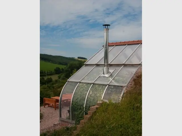 Toit et cheminée - maison Bio Solar 