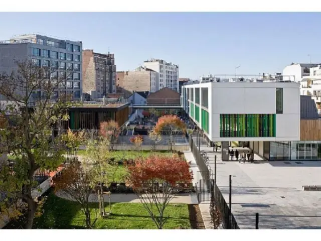 École, Gymnase et jardin public Maître Jacques  20